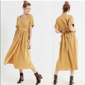 UO Gabrielle Linen MIDI Wrap Dress Size XS